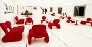 Eero Saarinen, Tulip table, 1956 and Olivier Mourgue, Djinn chairs, 1964-65 in Stanley Kubrick's 2001 Space Odyssey, 1968